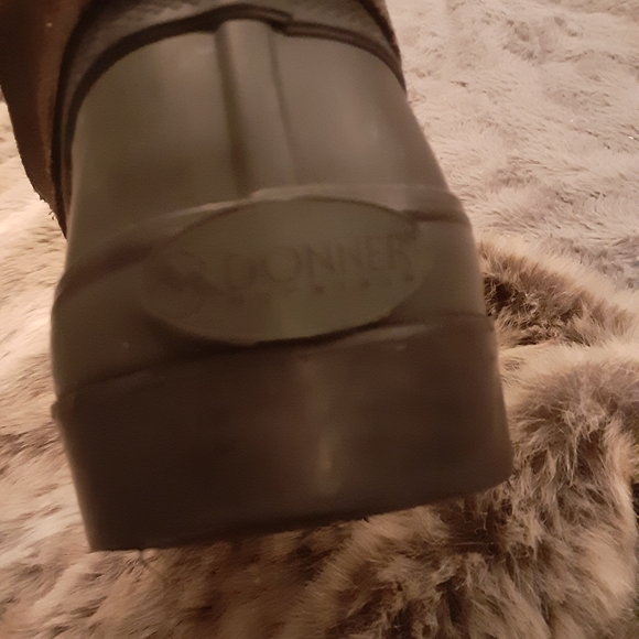 Boots - Picture 3 of 8